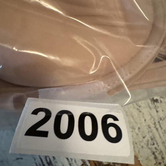 NEW VICTORIA'S SECRET blush LINED PERFECT COVERAGE bra Womens 34DD NWT - Picture 9 of 9